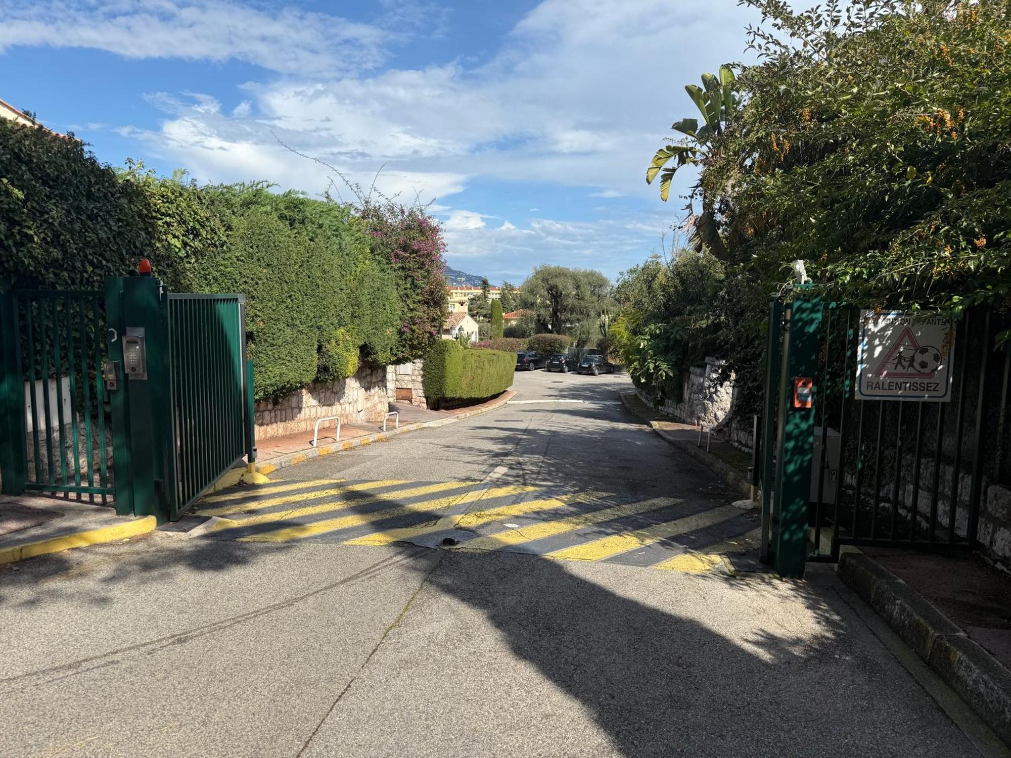 Studio Calme A Deux Pas De La Mer Avec Jardin Et Parking Prive Beaulieu-sur-Mer Exterior foto